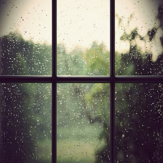 I want to cuddle while the rain is falling.