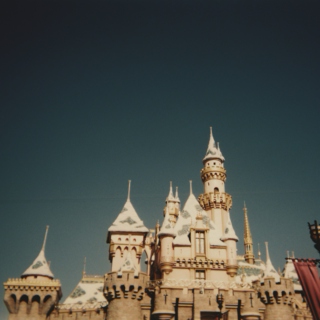 ♥HAPPIEST PLACE ON EARTH♥