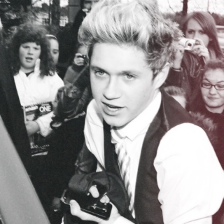 Prom With Niall ✿