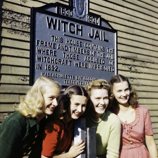 TEEN WITCH GIRLS