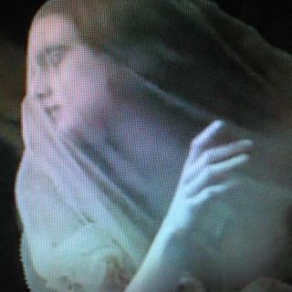 Hollowing edwardian ghosts on their veils