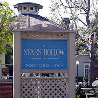 I want to live in Stars Hollow.