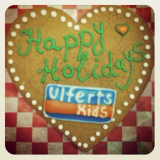 Ulferts Kids Holiday Tunes 2013