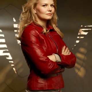 Emma Swan - red leather jacket