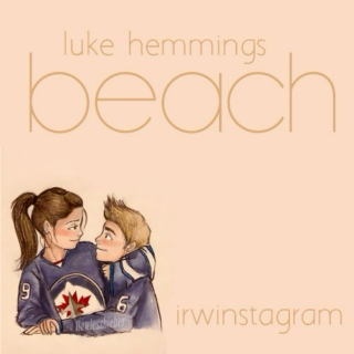 Beach With Luke Hemmings ❤