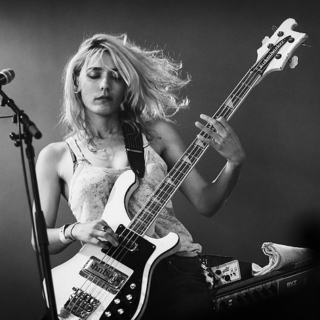 girl bassists are the best bassists