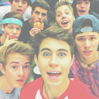 old magcon*:･ﾟ✧