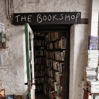 Oh La La - The Bookshop Feel