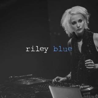 RILEY BLUE (1/8)