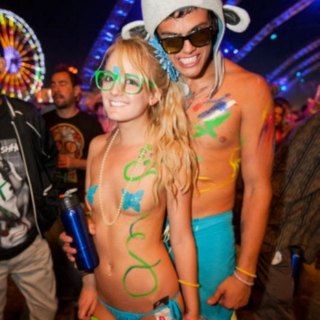 Couples that rave together, stay together <3