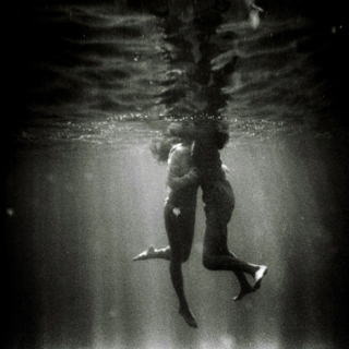 Underwater lovers
