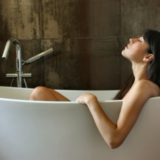 A Bath Tub Pity-Party Playlist for your Seasonal (and Man-related) Blues
