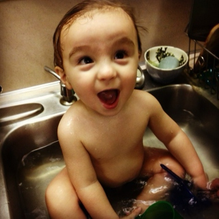Dj N3rvous Presents: Bathtime for Baby Budda