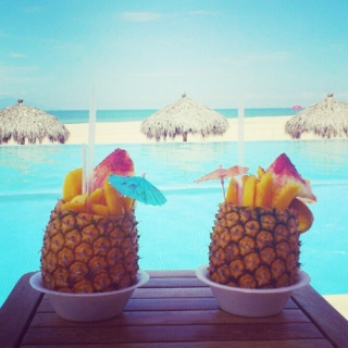 Pineapples & Umbrellas