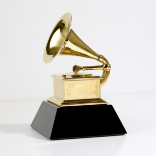 Os 10 últimos vencedores do Grammy (Gravação do Ano)