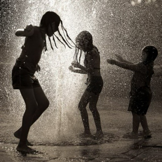 Dançar na chuva quando a chuva vem ♥