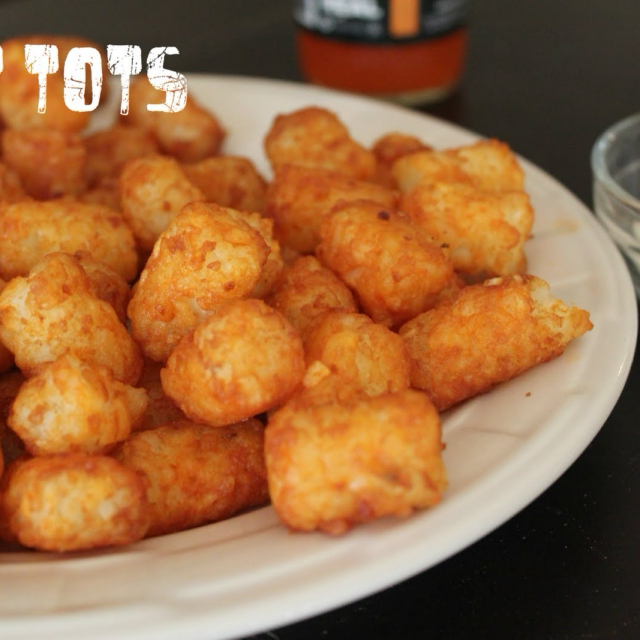 Tater tots and Fetta Sauce