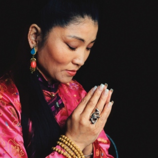 Nightingales of Tibet: Female Tibetan Singers