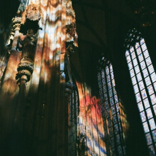 Stained Glass lights are the proof that angels often like to visit us