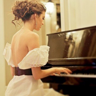piano for her