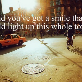 Tu sonrisa, sólo eso.