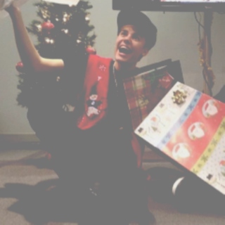 under the mistletoe with justin♡.