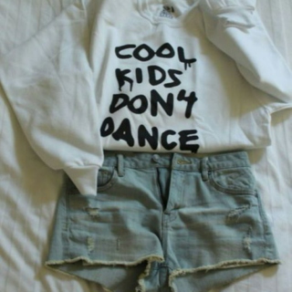 Cool kids don't dance 
