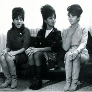 1960s Teen Queen
