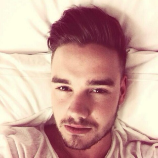 i love waking up next to you - liam