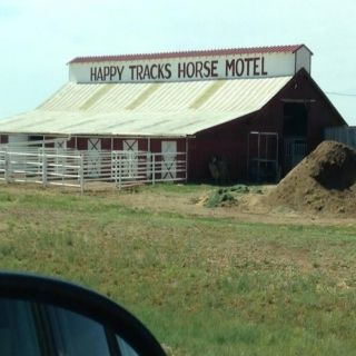 Happy Tracks Horse Motel