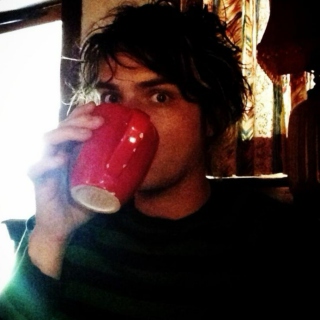 Gerard Way's Twitter Playlist 4-2-14