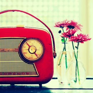 .Love is on the Radio.