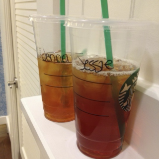 venti iced black tea with two pumps of classic