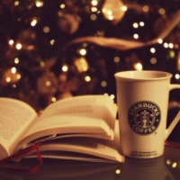 Café Christmas Studying