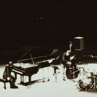 24 Jazz Piano Trio