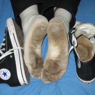В грязных носках