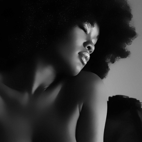 Soft sensuality and crawling lust, in female r&b.