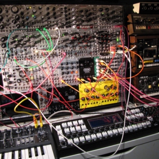 Btrxz: This is Modern Modular Synth Musiq: An Interpetation Of "I Dream Of Wires"