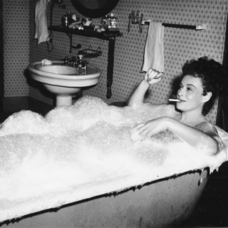 relaxing bubble bath
