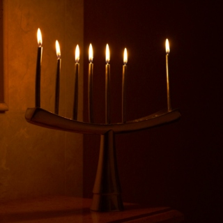 Hanukkah Night Six: Songs of Integrity