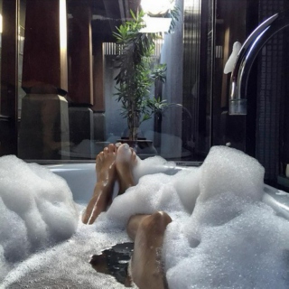 bathbombs and bubbles