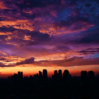 Senja di Jakarta dan Secangkir Kopi