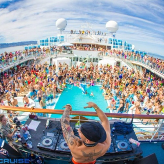 Groove Cruise Bounce