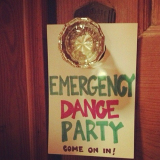 Emergency_Dance_Party_Mix